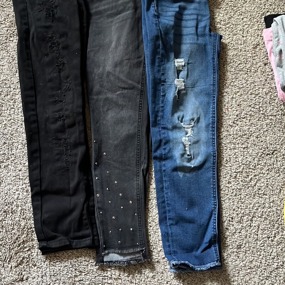 Jeans bundle - Picture 2 of 3